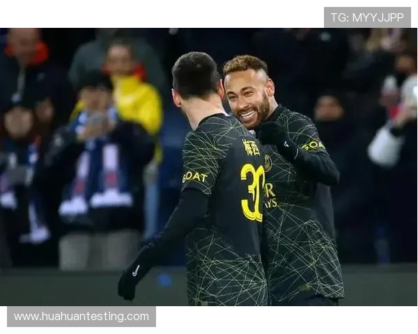 阿什拉夫对阵顶级豪门的速度压制表现分析 阿什拉夫对阵顶级豪门的速度压制表现分析