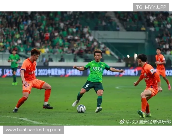 国安防线表面稳固实则脆弱,防守混乱问题逐步反映至比赛走势